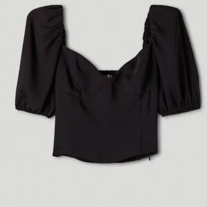 Aritzia Novella Shortsleeve Blouse in Black. Size S.